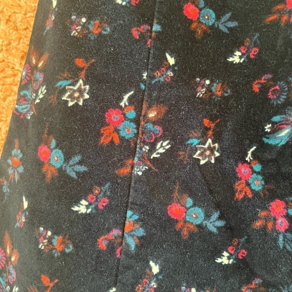 Hollister Button Up Floral Suede Skirt - Picture 3 of 4